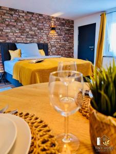 Postel nebo postele na pokoji v ubytování Tiny Home Lampertheim