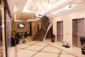 TV/trung tâm giải trí tại Montreal Naif Hotel