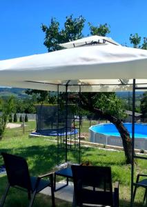Bazén v ubytování Conceptt casa nebo v jeho okolí