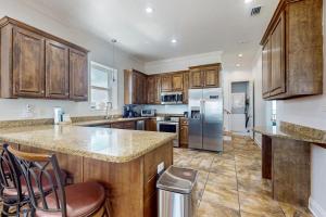 Køkken eller tekøkken på Beach Estate West + 30 billeder