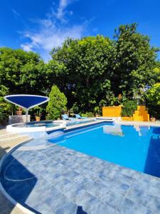 Bazén v ubytování Casa Campestre El Peñon 5 Habitaciones nebo v jeho okolí