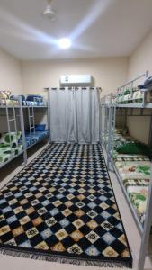 Supermarket nebo jiné obchody v  apartmánu nebo okolí