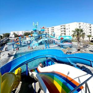 Piscina de la sau aproape de Beach, pool and slides Sousse Monastir 41