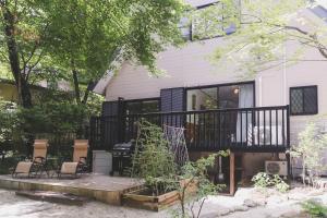 O grădină în afara NASU terrace LEI プライベートバレルサウナとハーブ香るガーデンBBQ