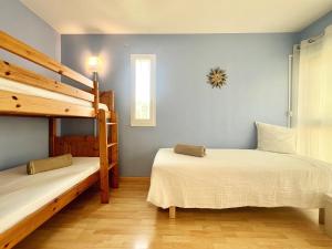 En eller flere senge i et værelse på Villa Baux'Nheur, Vue Alpilles, Calme, CLIM, 9 personnes