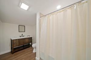 Ένα μπάνιο στο Appalachian Cottage +12 φωτογραφίες