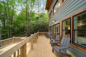 Μπαλκόνι ή βεράντα στο Appalachian Cottage
