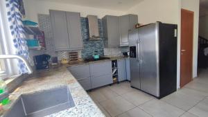 Kuchyň nebo kuchyňský kout v ubytování Las Palmas villa two bedrooms