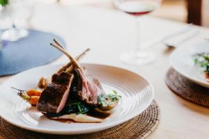 Essen in der Zelt-Lodge oder in der Nähe