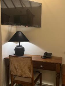 TV a/nebo společenská místnost v ubytování Foresta Resort Sigiriya