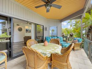 Siseõu või muu väliala majutusasutuses Ocean View, 2 BRM, 1st floor, AC, Resort living