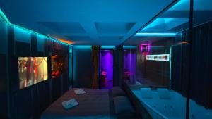 TV a/nebo společenská místnost v ubytování Private Spa Penthouse
