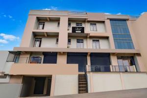 Το κτήριο όπου στεγάζεται το ξενοδοχείο