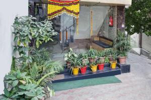 Garður fyrir utan Collection O Jammu Near Ragunath Bazaar