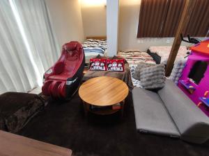 Ruang duduk di BBQ 夏季プール マッサージチェア 舞子スノーリゾート 加賀屋旅館 南魚沼 Kagaya Ryokan 加贺屋旅馆