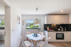 Gallery image of Strandnahe Fewo 2 in Dierhagen +23 photos