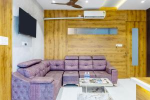 Posezení v ubytování Treebo Aura Inn Regency