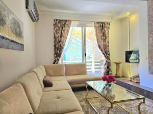 O zonă de relaxare la Lura 1 Holiday House 235