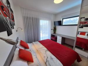 Postel nebo postele na pokoji v ubytování Villa Supernus with Heated Pool