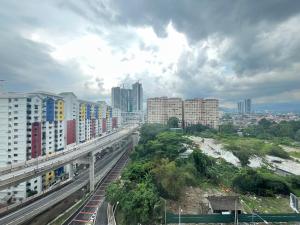 Γενική άποψη της πόλης Gua Sai ή θέα της πόλης από  αυτό το διαμέρισμα