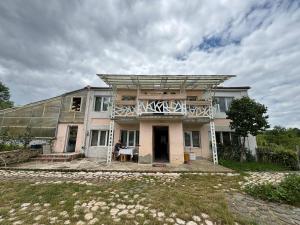 Budova, kde se the country house nachází