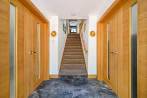 Gambar di galeri bagi -RA7B- For your relaxed and Cosy stay with Free WiFi di Batley