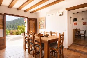 Общий вид на горы или вид на горы из виллы +26 фотографий