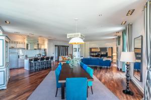Kuchyň nebo kuchyňský kout v ubytování Atalaye - Grand appartement vue mer + 18 fotografií