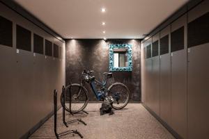 Jízda na kole v ubytování Giardin Boutique Hotel B&B nebo okolí