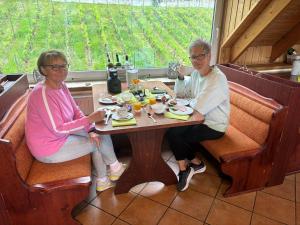 Nápoje v ubytování Landhotel Weingut Schulze