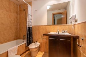 A bathroom at Playa Marina by Ĥ