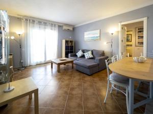Gallery image of Marina I by Ĥ - Marina Isla Canela PMHI15P50 in Isla del Moral