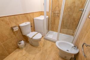 A bathroom at Playa Marina by Ĥ