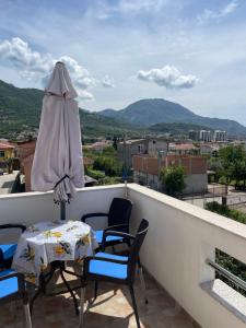 Nespecifikovaný výhled na hory nebo výhled na hory při pohledu z apartmánu