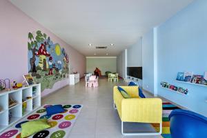 Photo de la galerie de l'établissement Areias Village Beach Suite Hotel, à Albufeira