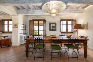 A seating area at Villa San Michele by PosarelliVillas