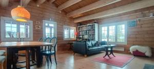 Χώρος καθιστικού στο Cabin With Sauna In Vegglifjell
