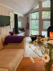 Giường trong phòng chung tại Virksund Home With Grounds And Hot Tub