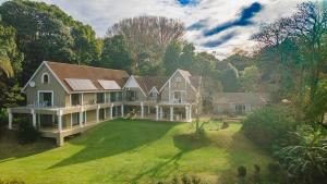 Κήπος έξω από το Churchill House