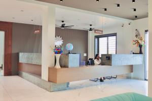 Ruang duduk di Hotel Laxmi Elite Karad