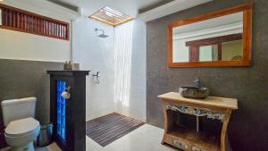 Koupelna v ubytování Kies Villas Lombok