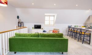 TV a/nebo společenská místnost v ubytování Gad About