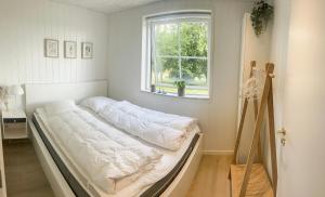 Fotografie z fotogalerie ubytování Cozy Summer House Near Beach And Town v destinaci Sondervig