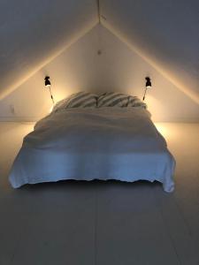 Fotografie z fotogalerie ubytování Country-living with a lovely view and own terrace, entrance and parking v destinaci Roskilde