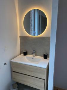 Ένα μπάνιο στο Champagne Apartment, 4P, Parc de la Boverie +3 φωτογραφίες