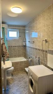 Ένα μπάνιο στο Sofia +15 φωτογραφίες