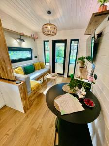 Posezení v ubytování Tinyhaus Josie von Tinyhaus Steinhude
