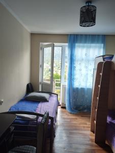 Postel nebo postele na pokoji v ubytování Alena's flat