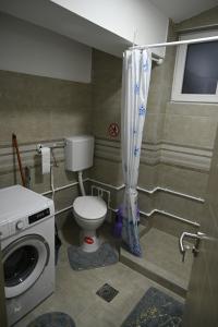 Koupelna v ubytování Apartmani P7 + 49 fotografií