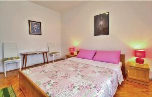 Postel nebo postele na pokoji v ubytování Apartments Sunce
